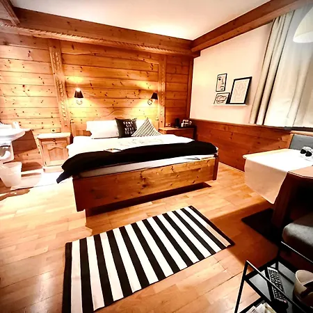 Haus Tirolerland Affittacamere Oetz