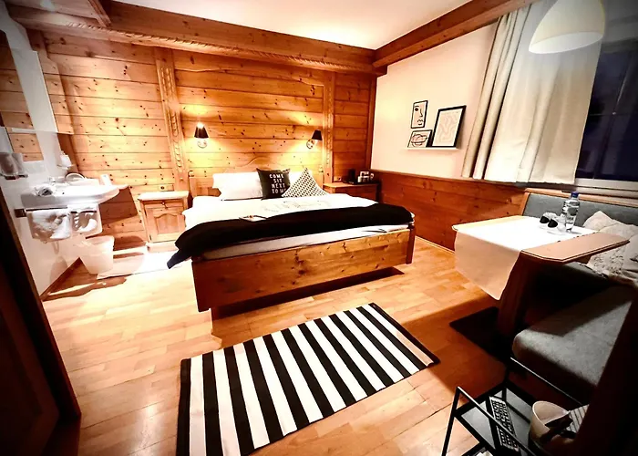 Haus Tirolerland بيت ضيافة اوتز
