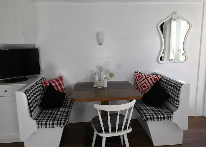 Haus Tirolerland بيت ضيافة اوتز